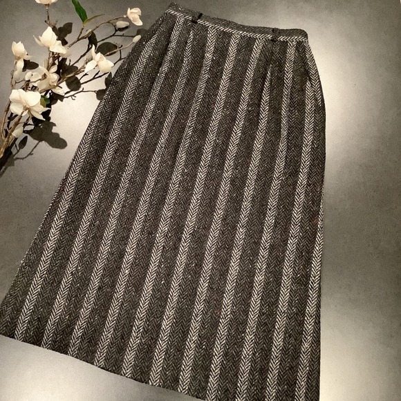 Boston Traveler Dresses & Skirts - Vintage Boston Traveler Wool Stripe Tweed Herringbone Skirt Gray Melange